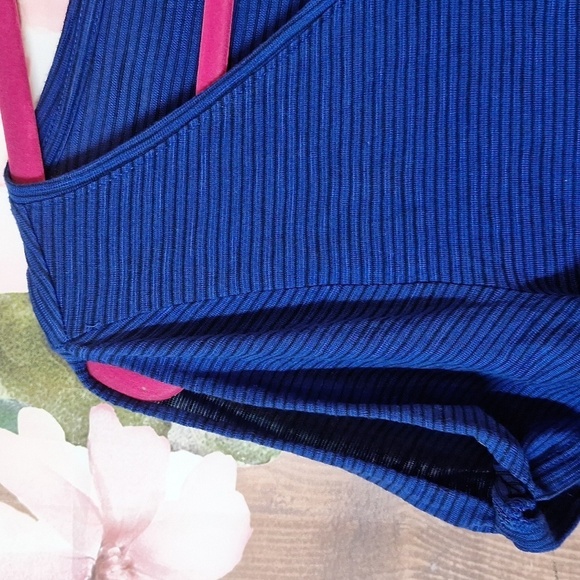 APT.9 COLD SHOULDER DRESS BLUE WITH BLACK STRIPES medium - Picture 2 of 4